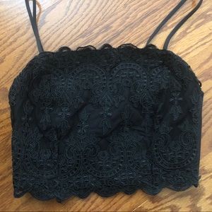 Black cropped short with detailing. Size XS